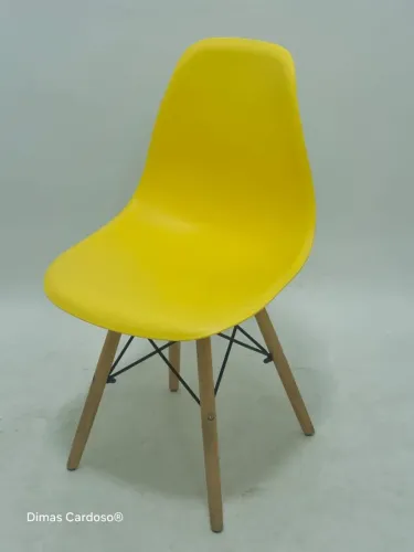 Duas Cadeira Charles Eames Eiffel