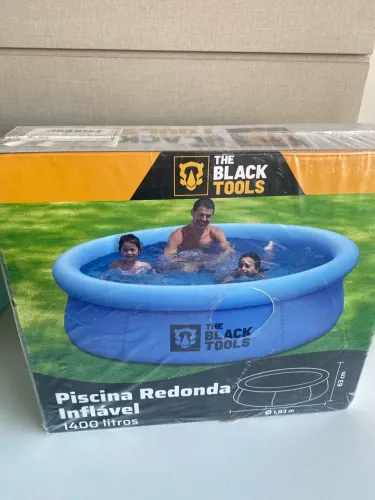 Piscina inflável para toda família
