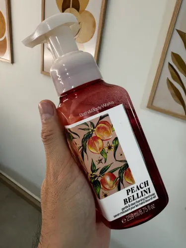 Sabonete para mãos Bath & Bodyworks Peach Bellini 259ml