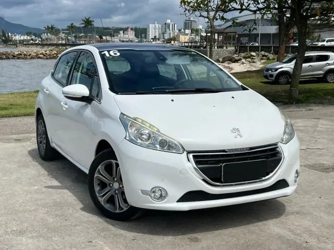 Peugeot 208 Griffe 1.6 Flex 16V 5P Aut. 2016