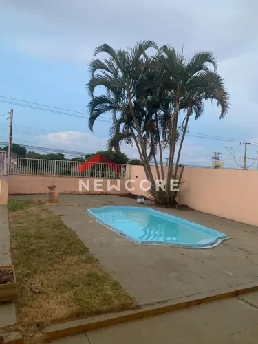 Casa em Avenida Brasil - Jardim Alvorada - Pederneiras/SP