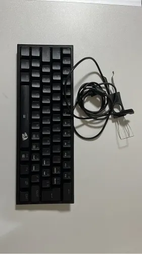 Teclado Redragon Fizz+Retirador de teclas