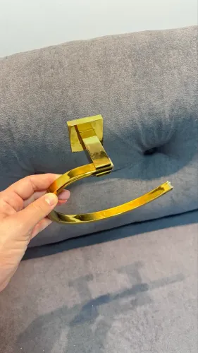 Porta toalha dourado