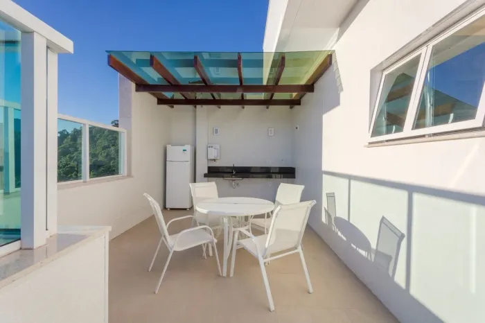 Murano Imobiliária apresenta  Excelente apartamento 3 quartos na Praia da Costa, Vila Velh