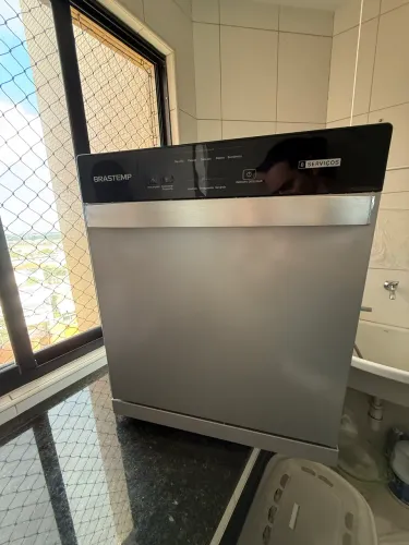 Vendo lava-louças Brastemp 8 serviços 