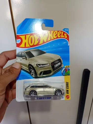 Hotwheels Audi RS6 lote 2026