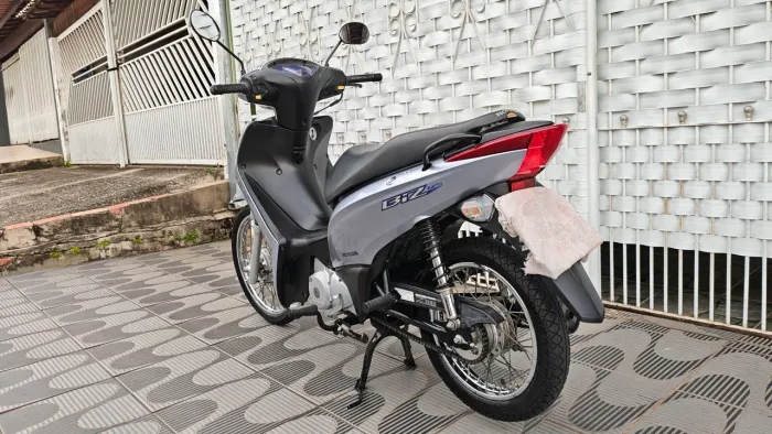 Honda Biz 125 ES / 2015  partida Elétrica, baixo Km 29.699