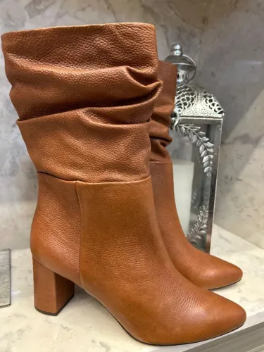 Bota Feminina Capodarte 39 BR