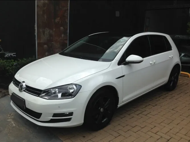 Volkswagen Golf Highline 1.4 TSI 140cv Aut. 2015