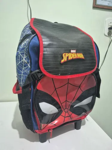 Mochila homem aranha 