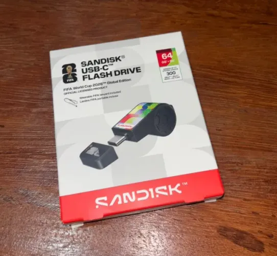 SANDISK Flash Drive USB-C de 64 GB, edição da Copa do Mundo da FIFA 2026