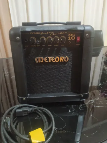 Amplificador Meteoro MG 10 