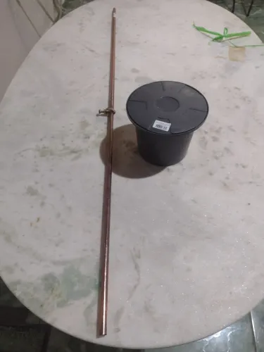 Poste para ligação de energia