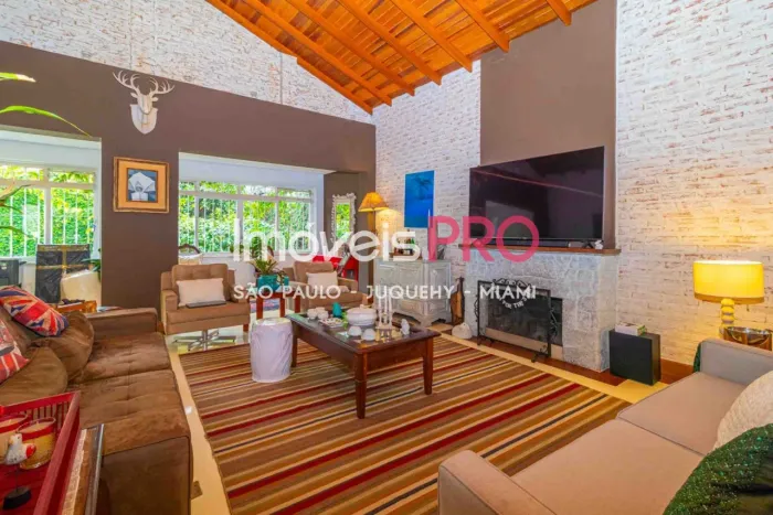 Casa com 389m² no melhor do Brooklin Paulista