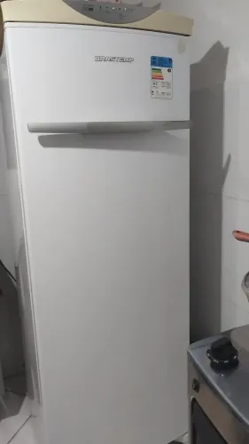 Vendo uma frize Brastemp funcionando normal