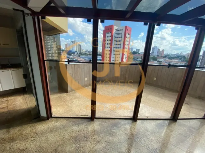 Duplex 214 m² com Suíte Master, Closets e Varandas/ Zona Central