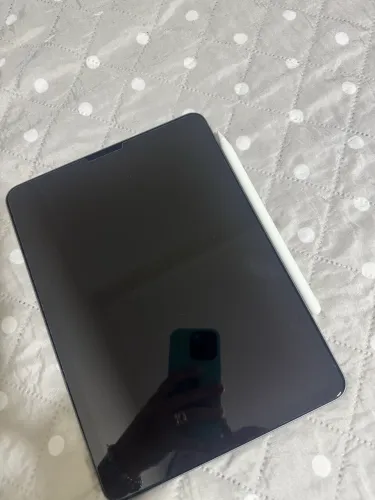 Vendo IPad 4ª geração 64g, com air Pencil original. USADO EM ÓTIMAS CONDIÇÕES.