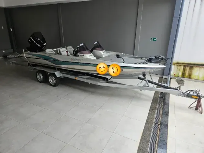 Lancha Pesca MotorBoat Motor Mercury V6 2 Tempos 250CV 50 Horas de Uso IMPECÁVEL!!
