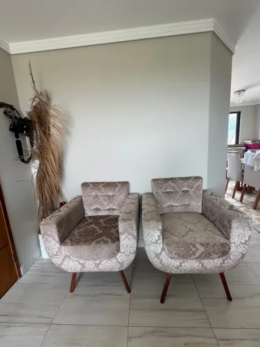 Poltronas de veludo, em perfeito estado 