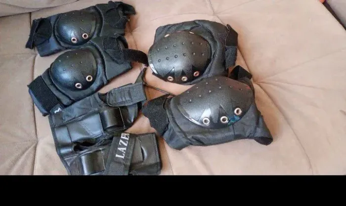 Vendo Patins com Proteção ?