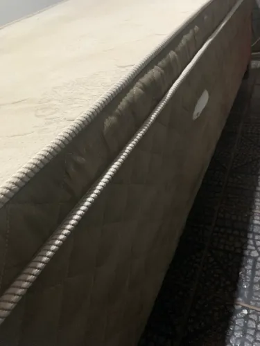 Cama box solteiro com baú e molas ensacadas