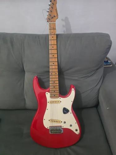 Oportunidade. Guitarra Giannini seminova