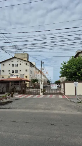 Apartamento 2 quartos montado, sol da manhã.