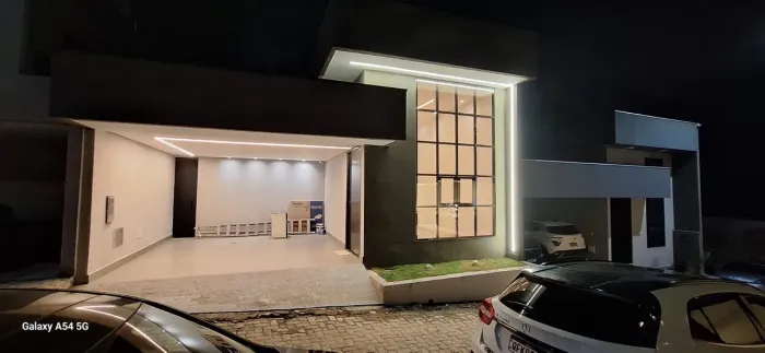 Alugue-se Casa de Alto Padrão na Arniqueira
