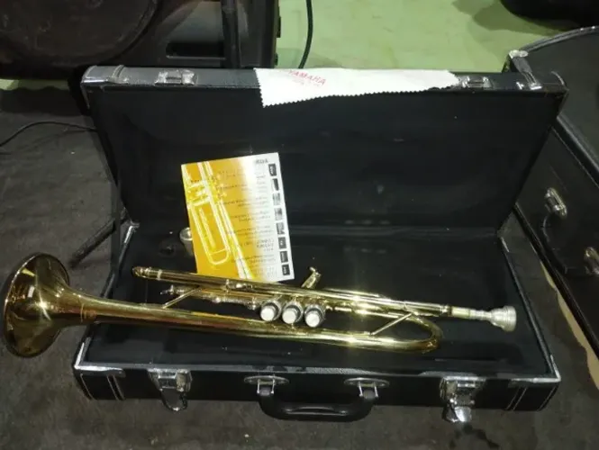Trompete Yamaha 2335S