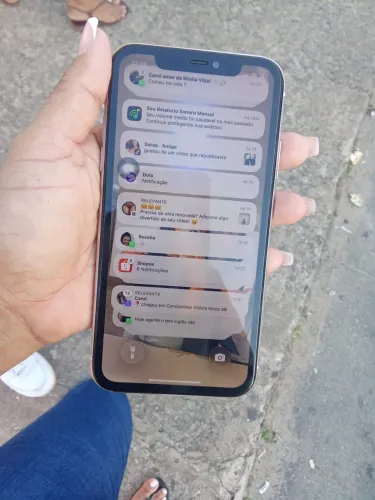Vendo iPhone 11