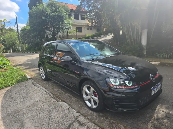Volkswagen Golf GTI 2.0 TSI 220cv Aut. 2017