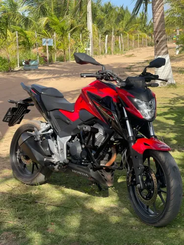 cb 300 2023 vermelha