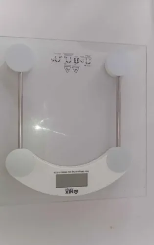 Balança Digital Corporal em Vidro Temperado 180kg - Nova