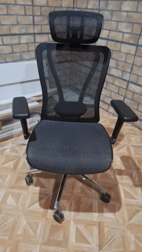 Cadeira Moira de Inox da DT3 na cor preta