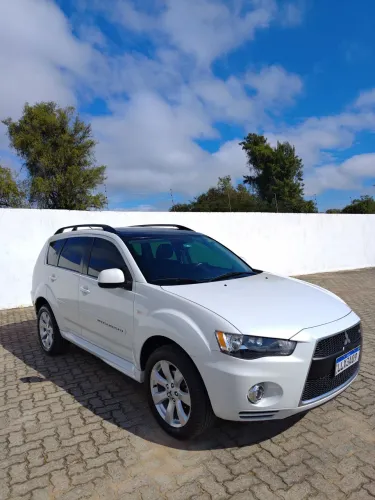 Mitsubishi Outlander 3.0/ GT 3.0 V6 Aut. 2013