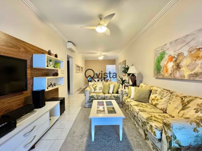 Apartamento 2 dormitórios 1 suíte reformado à Venda na Pitangueiras no Guarujá | QVista In