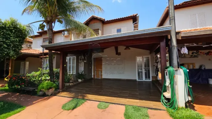 Sobrado em condomínio de 171 m² com 04 quartos à venda - Parque dos Lagos.