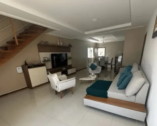 Oportunidade em Colina de Laranjeiras | Casa 3 Quartos | Terreno 200m²