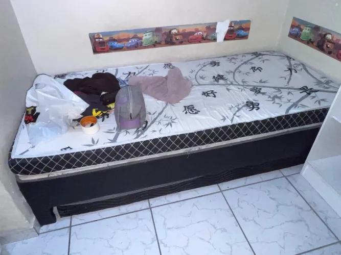 CAMA DE SOLTEIRO