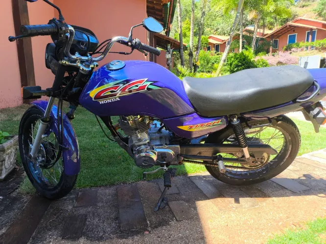 Vendo ou troco......Titan 99/2000 aceito proposta avista