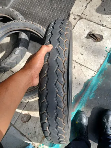 Pneu aro 90/90/18