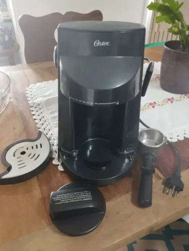 Cafeteira expresso Oster, modelo 3188