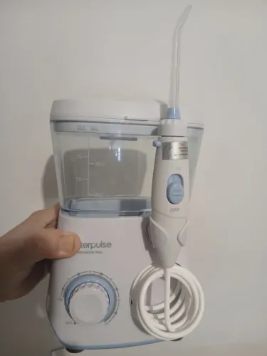 Irrigador oral