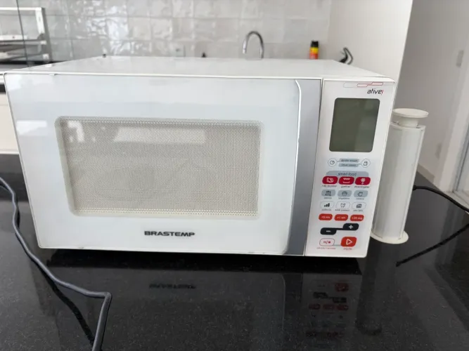 Micro-ondas Brastemp active 30L- ótimo estado - necessita reparo elétrico
