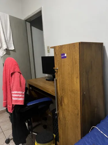 Mesa com armario