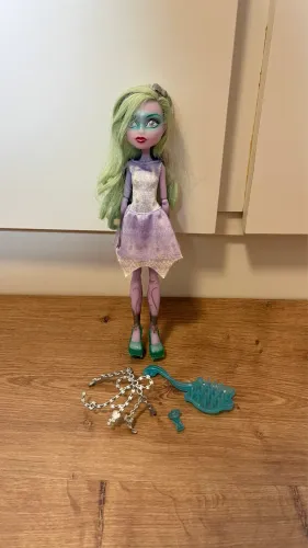 Boneca Monster High Twyla