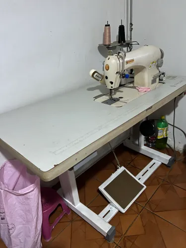 Máquina reta 