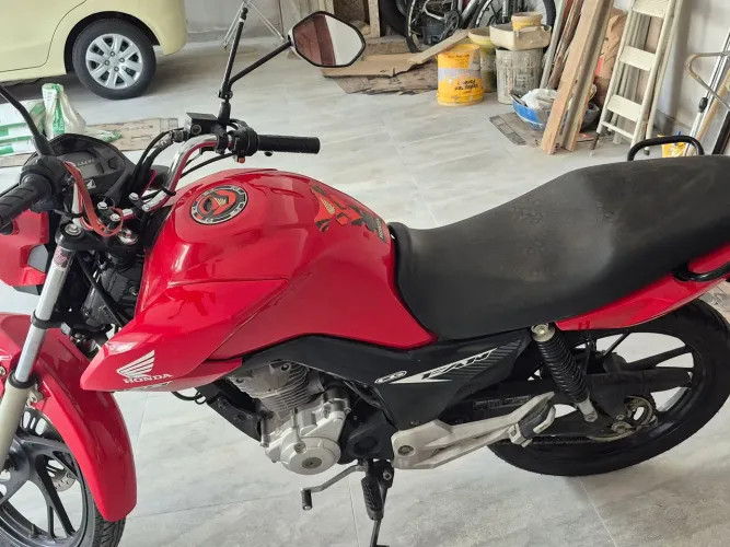 HONDA CG FAN 2021 - VERMELHA - 21 MIL KM - PNEU NOVO
