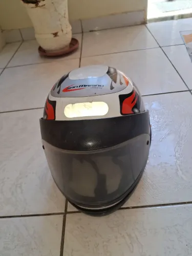 Capacete san marino