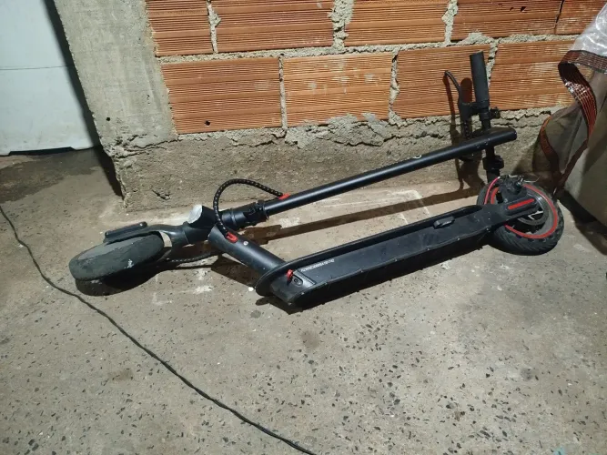 Patinete Elétrico avariado
